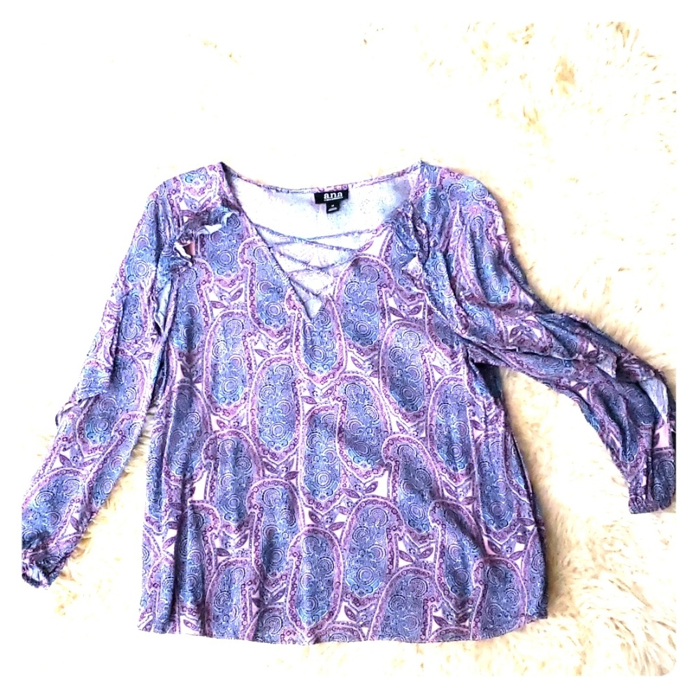 Long Sleeve, Light, Flirty Top!
